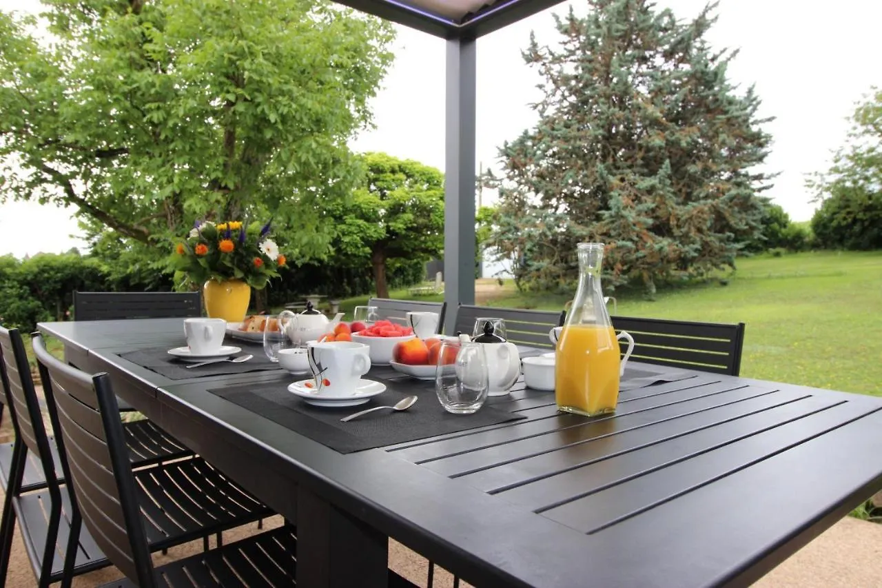 Le Grain De Louise Bed and Breakfast Lancié Bed & Breakfast